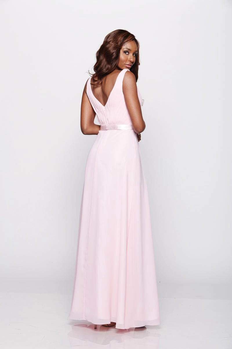 Elegant Chiffon A-Line Gown – V-Neck Sleeveless Dress with Metallic Belt - prom dress