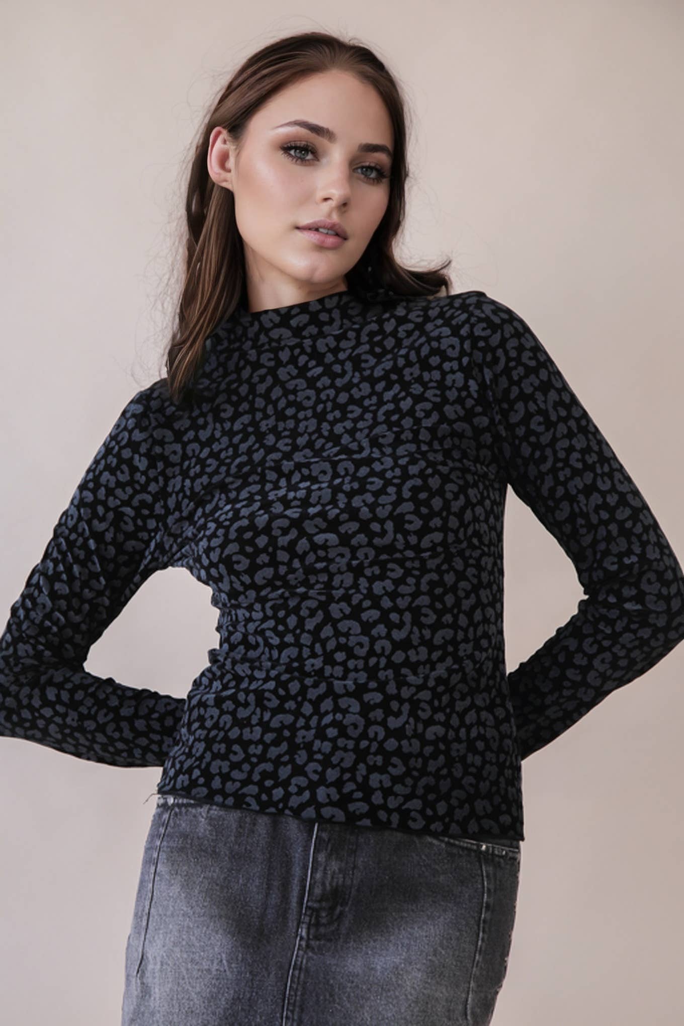 Leopard &amp; Stone Fitted Top