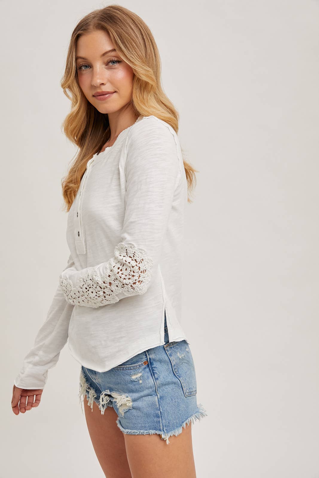 CROCHET PATCH SLEEVED HALF BUTTON ROUND NECK TOP