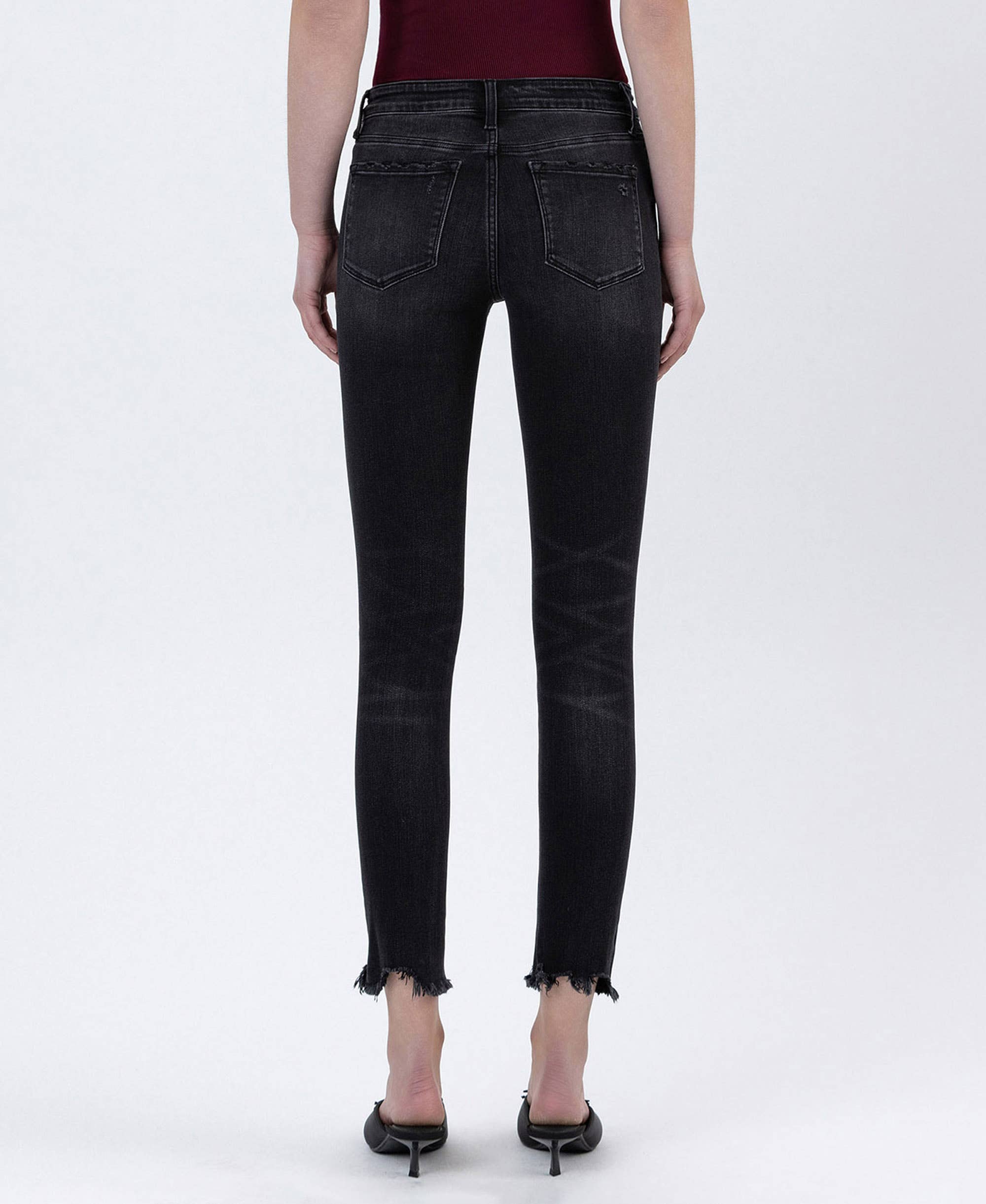 MID RISE UNEVEN RAW HEM CROP SKINNY JEANS