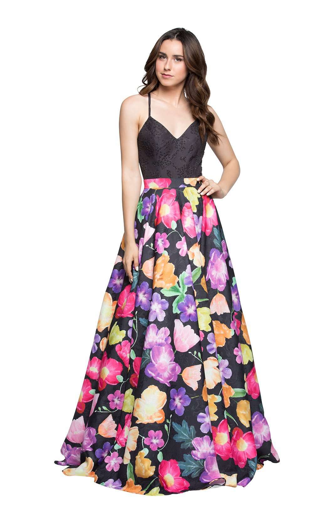 Elegant Floral Flowy Gown – Black Lace Bodice & Flowing Skirt