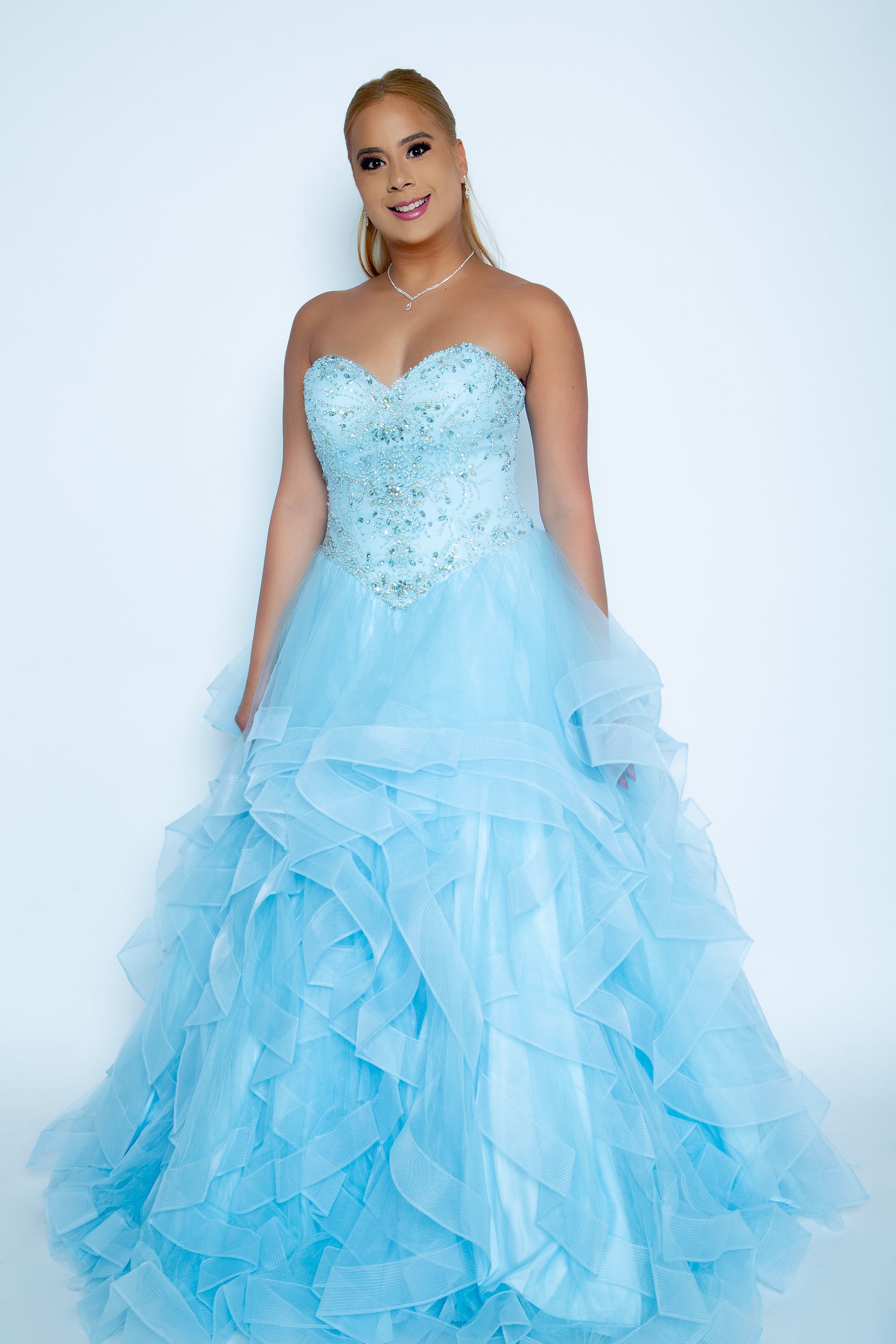 Waltz of Dreams Sky Blue / 8 Waltz of Dreams Sky Blue / 8