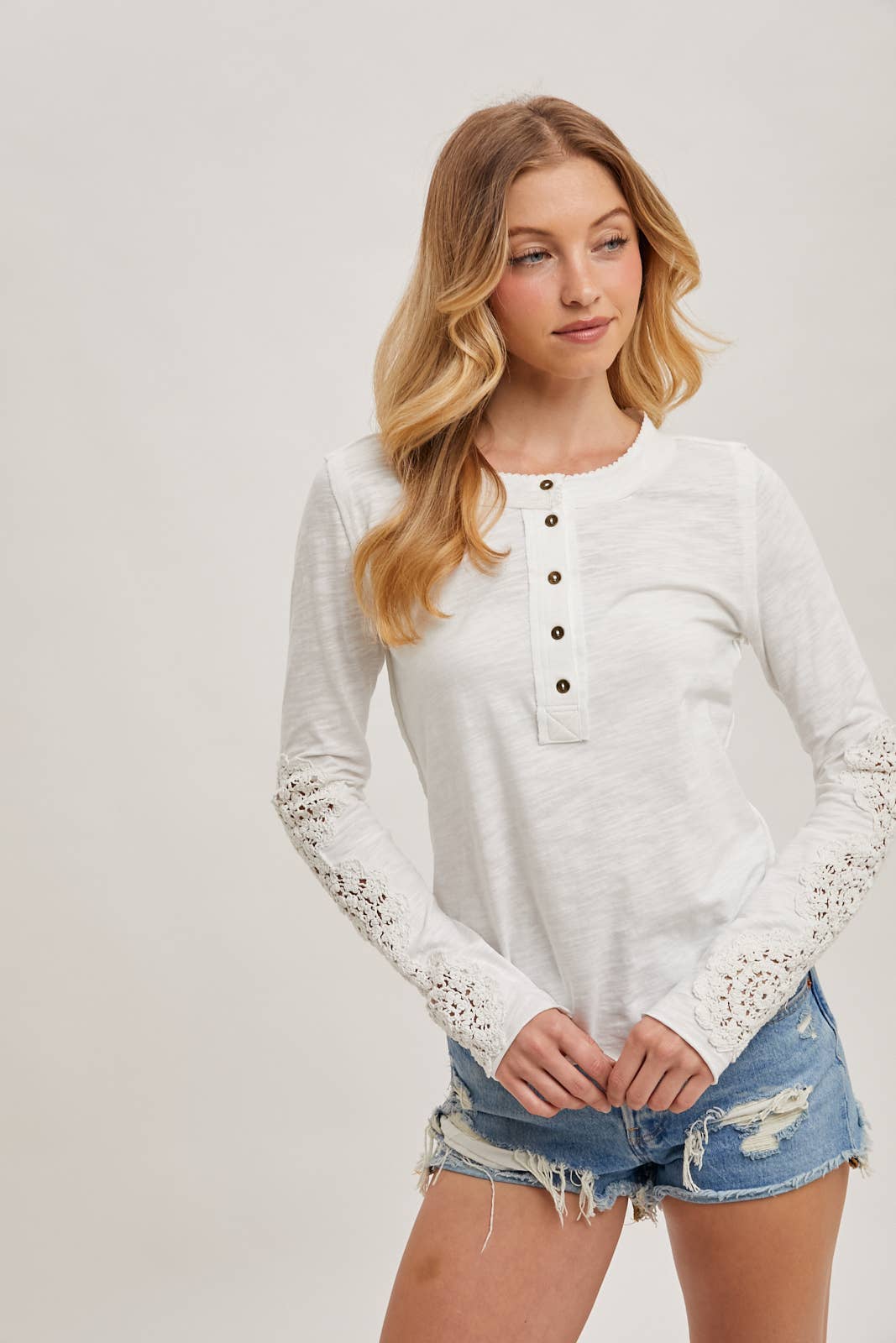 CROCHET PATCH SLEEVED HALF BUTTON ROUND NECK TOP