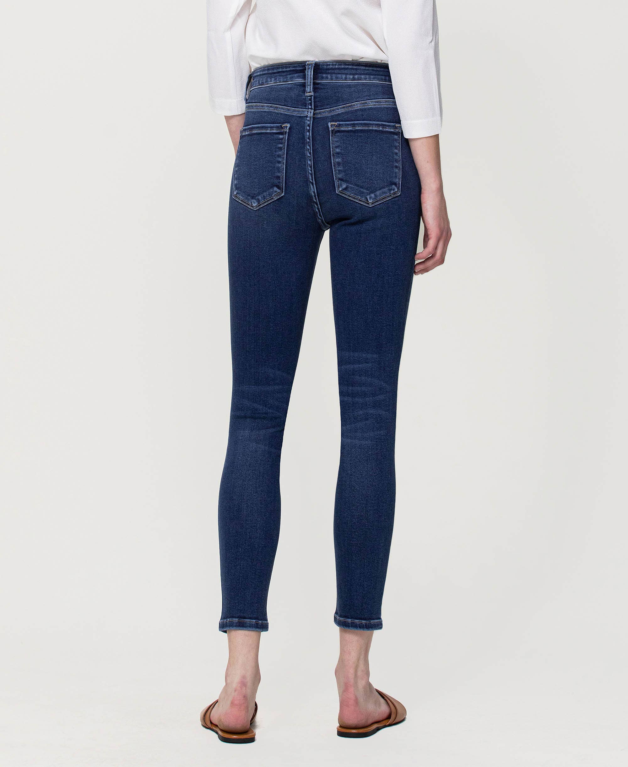 HIGH RISE SUPER SOFT CROP SKINNY JEANS
